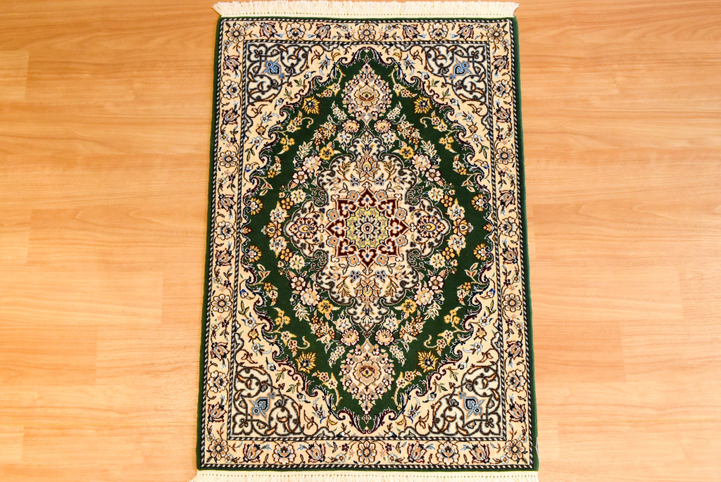 ペルシャ絨毯 イラン ナイン産<br>玄関マットサイズ 80×120