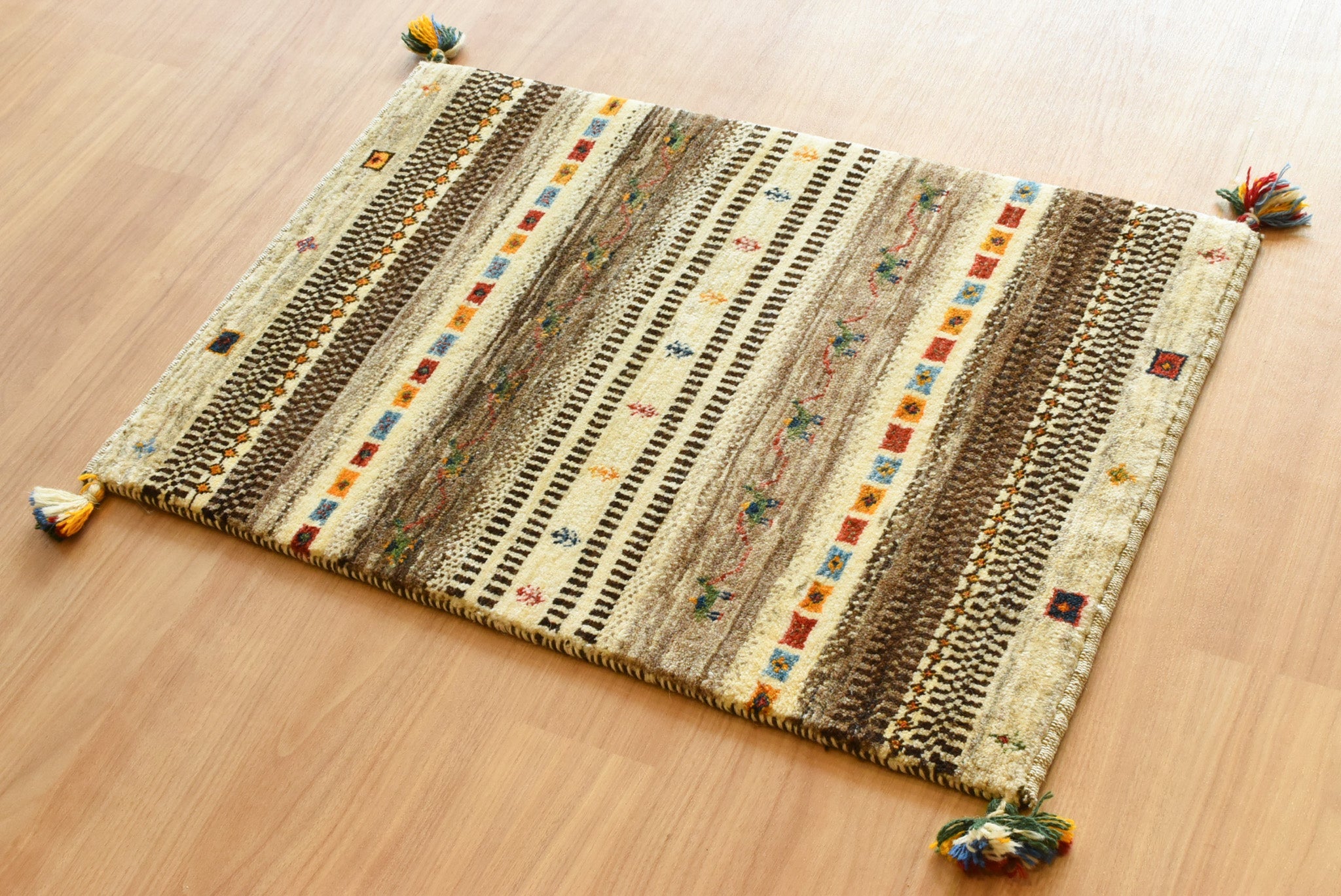 ギャッベ　イラン産 <br>玄関マットサイズ<br>ｻｲｽﾞ:約６２×８９<br>【商品番号：6721】