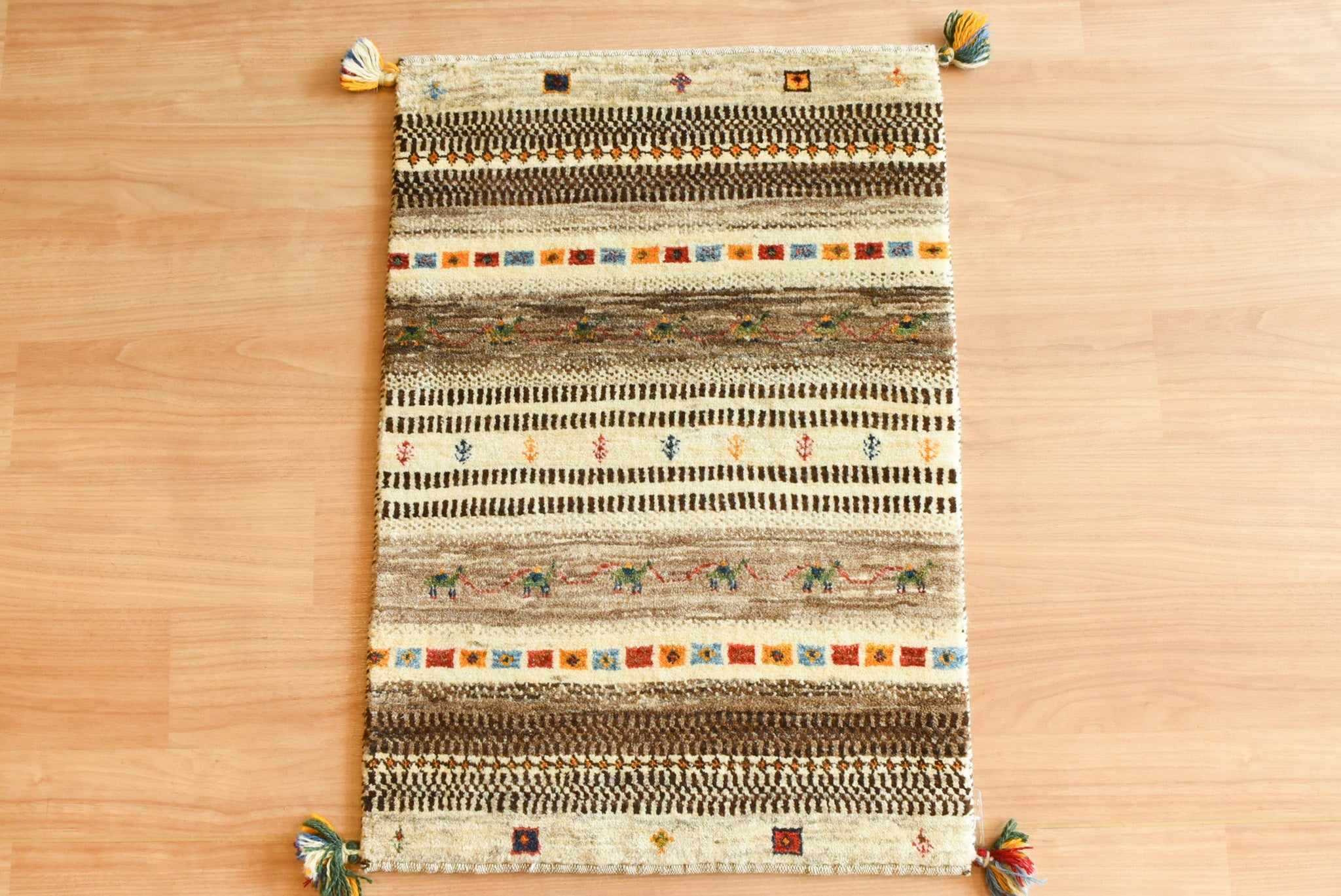 ギャッベ　イラン産 <br>玄関マットサイズ<br>ｻｲｽﾞ:約６２×８９<br>【商品番号：6721】