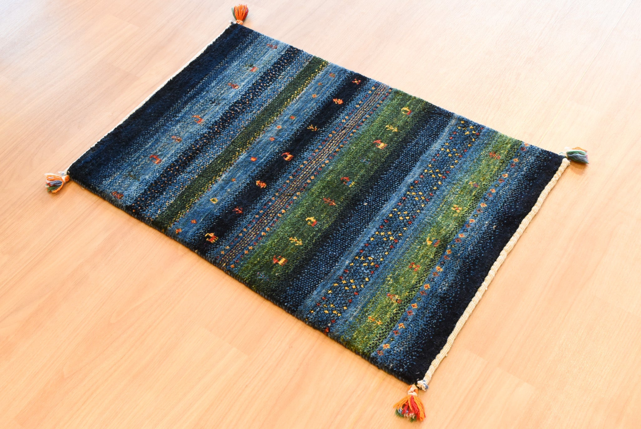 ギャッベ　イラン産 <br>玄関マットサイズ<br>ｻｲｽﾞ:約６４×９６<br>【商品番号：64638】