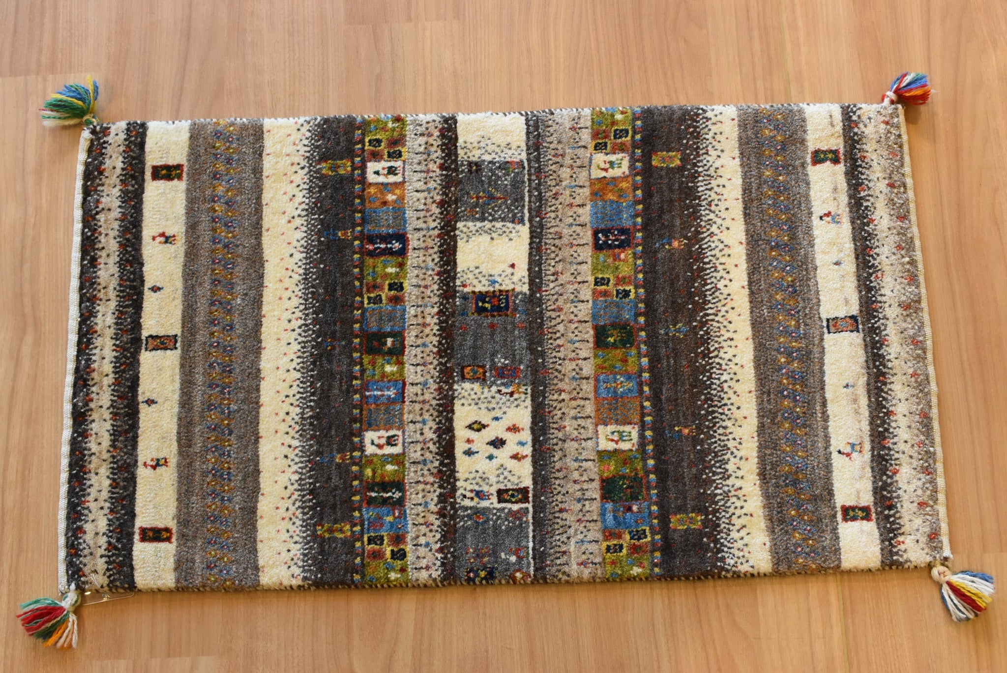 ギャッベ　イラン産 <br>玄関マットサイズ<br>ｻｲｽﾞ:約５５×９８<br>【商品番号：79652】