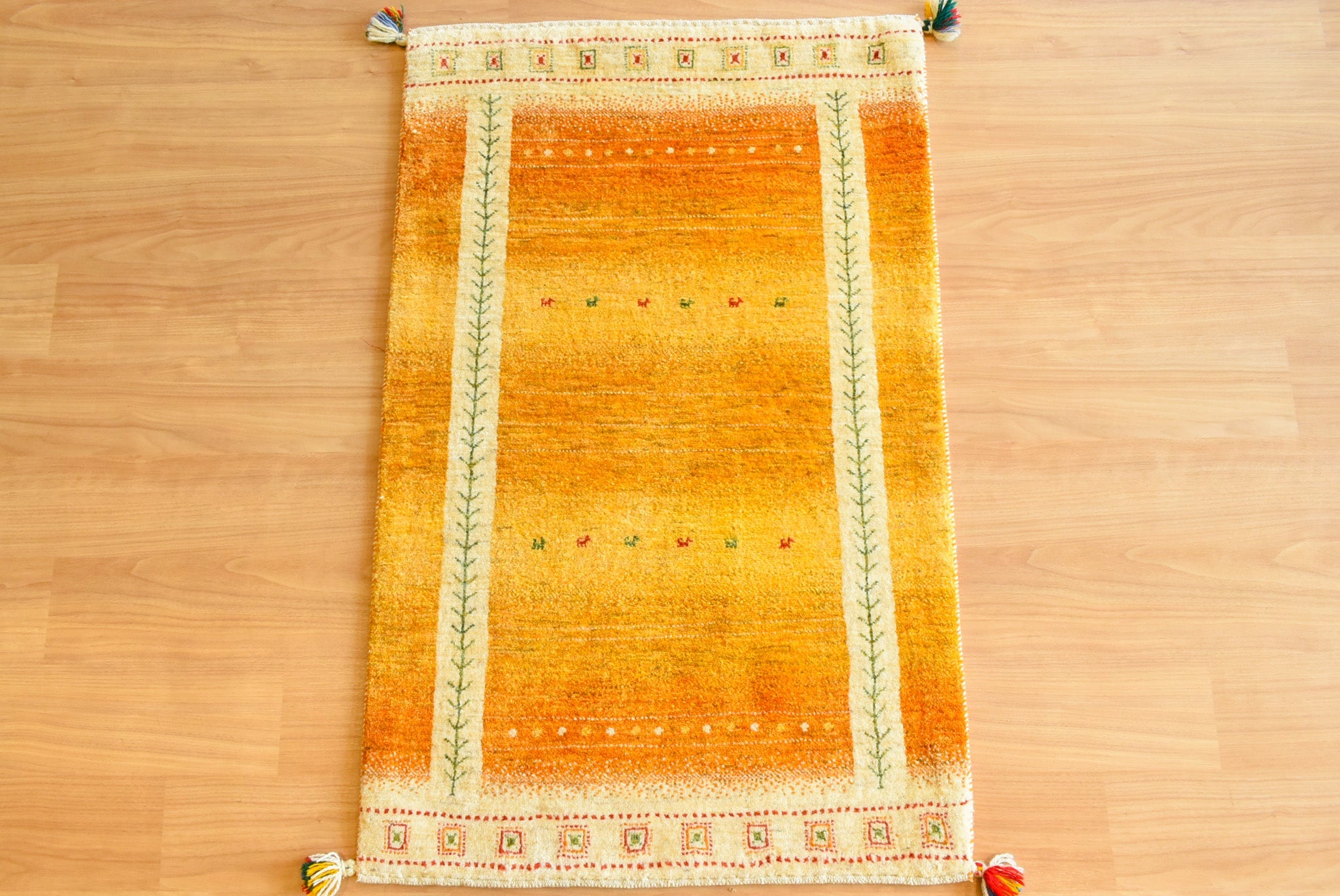 ギャッベ　イラン産 <br>玄関マットサイズ<br>ｻｲｽﾞ:約８０×１２５<br>【商品番号：7740】