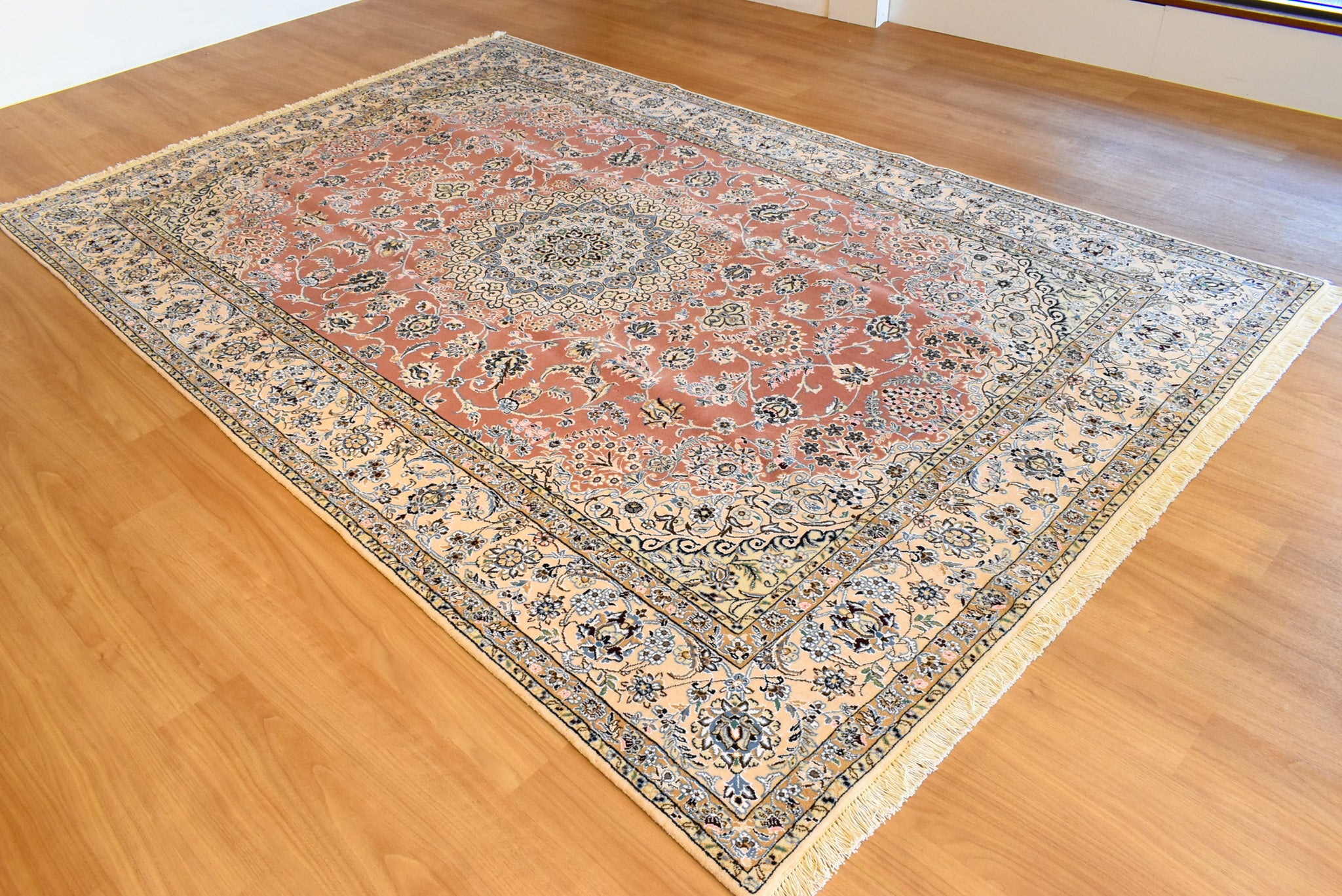 ペルシャ絨毯 イラン ナイン産ｻｲｽﾞ:約200×307【商品番号