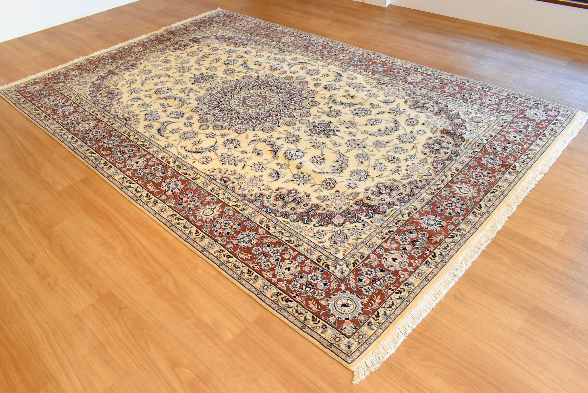 ▲ ペルシャ絨毯　211×150cm 取扱商品｜FARSHEZIBAペルシャ絨毯_クム、タブリーズ、ナイン