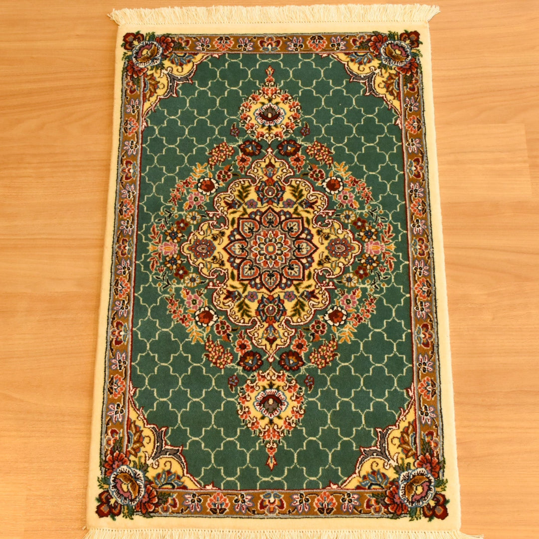 ペルシャ絨毯 イラン ナイン産<br>玄関マットサイズ 60×92